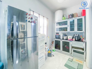 *****ทาวน์เฮ้าส์มือสองย่านนนทบุรี ม. เดอะคอนเนค แจ้งวัฒนะ-ปากเกร็ด บ้านสวยพร้อมอยู่ เฟอร์นิเจอร์บิวท์อินทั้งหลัง เนื้อที่ 21 ตร.ว. ฟังก์ชัน 3 ห้องนอน 2 ห้องน้ำ 2 ที่จอดรถ แถมฟรี !! เครื่องปรับอากาศ 3 เครื่อง บนทำเลที่เชื่อมต่อถนน แจ้งวัฒนะ, ติวานนท์, เลียบคลองประปา ใกล้รถไฟฟ้าและทางด่วน